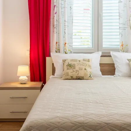 Apartamento Jasmir - Free Parking Near The Makarska